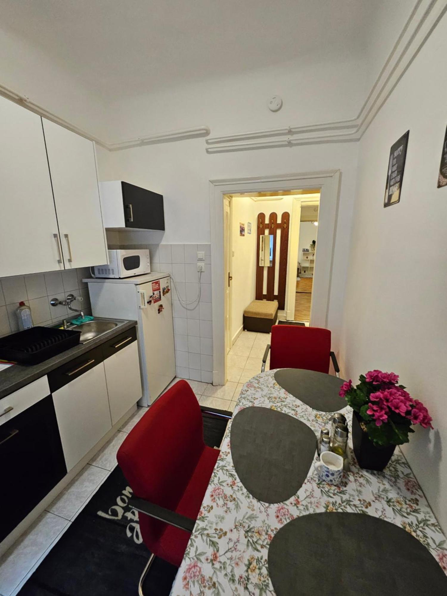 Pet Friendly 2Bdr Apartment Будапеща Екстериор снимка